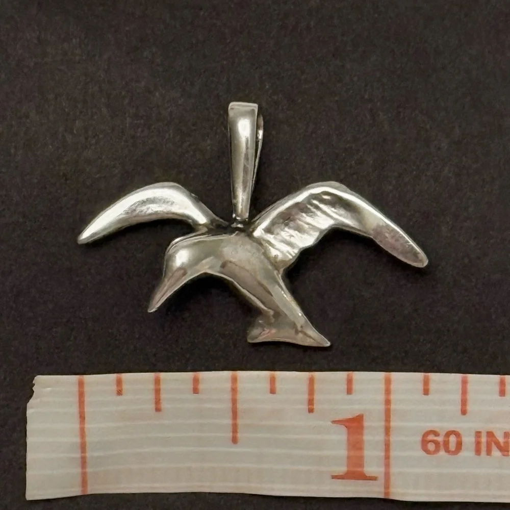 Vintage Sterling Silver 925 Flying Bird Hummingbird Pendant – Hammered Back